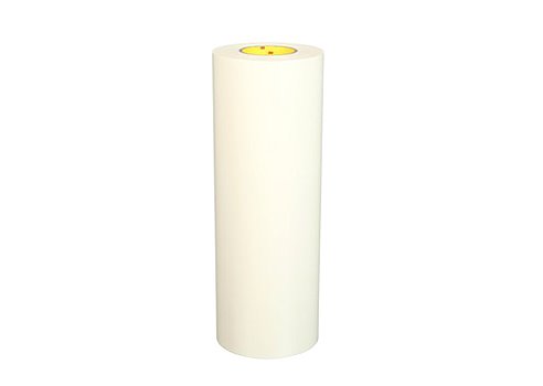 Taśma flexo 3M E1020 680mm x 23m 0,05mm, biała Taśma flexo 3M E1020 680mm x 23m 0,05mm, biała